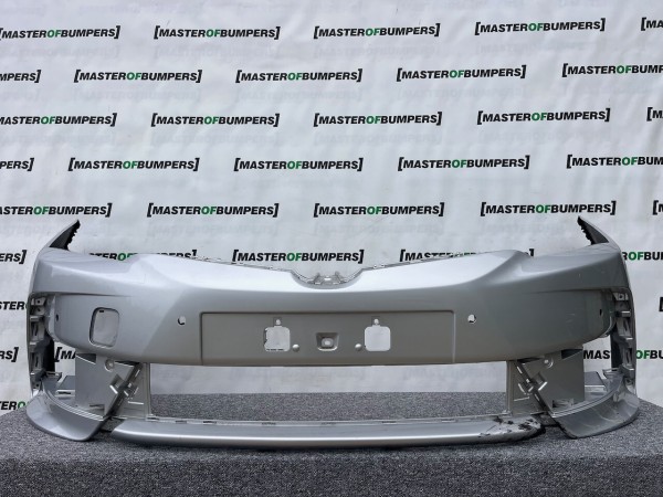 Toyota Corolla E16 E17 Face Lift 2016-2018 Front Bumper 4 Pdc Genuine [t509]