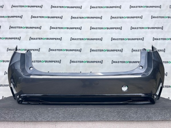Toyota Corolla Hybrid Vvt Touring 2019-2023 Rear Bumper No Pdc Genuine [t653]