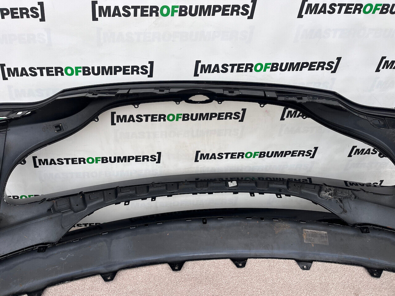 Aston Martin Dbx V8 550 Suv 2020-2024 Front Bumper 6 Pdc Genuine [p10]