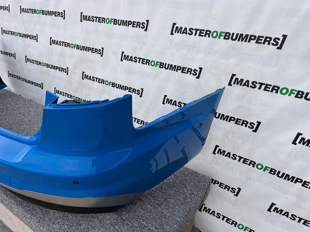 Audi A4 S Line Tfsi B9.5 Avant Only 2020-2024 Rear Bumper 6 Pdc Genuine [a809]