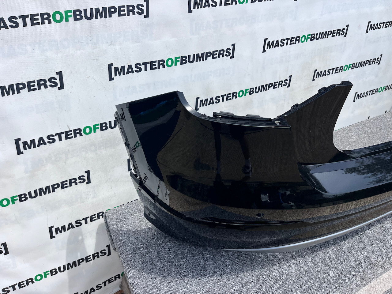 Audi Q2 Sport Tfsi Technik Suv 2017-2020 Rear Bumper 4 Pdc Genuine [a872]