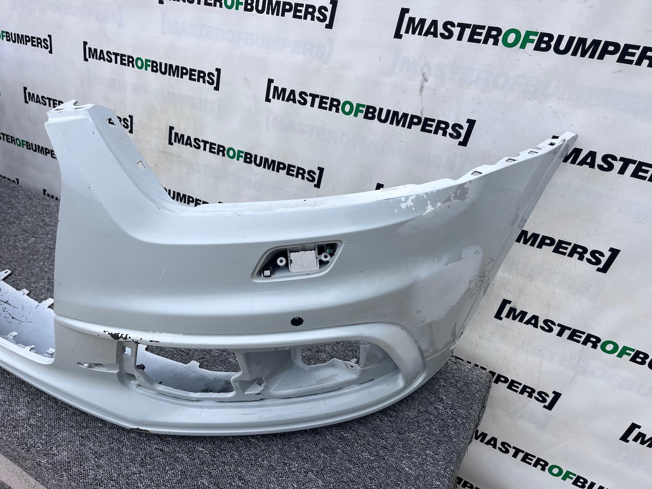 Audi Q3 S-line Suv 2011-2014 Front Bumper 4 Pdc Genuine [a903]