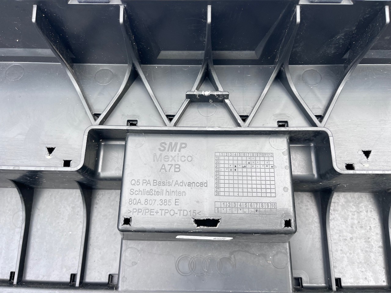 Audi Q5 Sport Basic Se Mk 2020-2024 Rear Bumper W/ Diffuser 6 Pdc Genuine [a815]