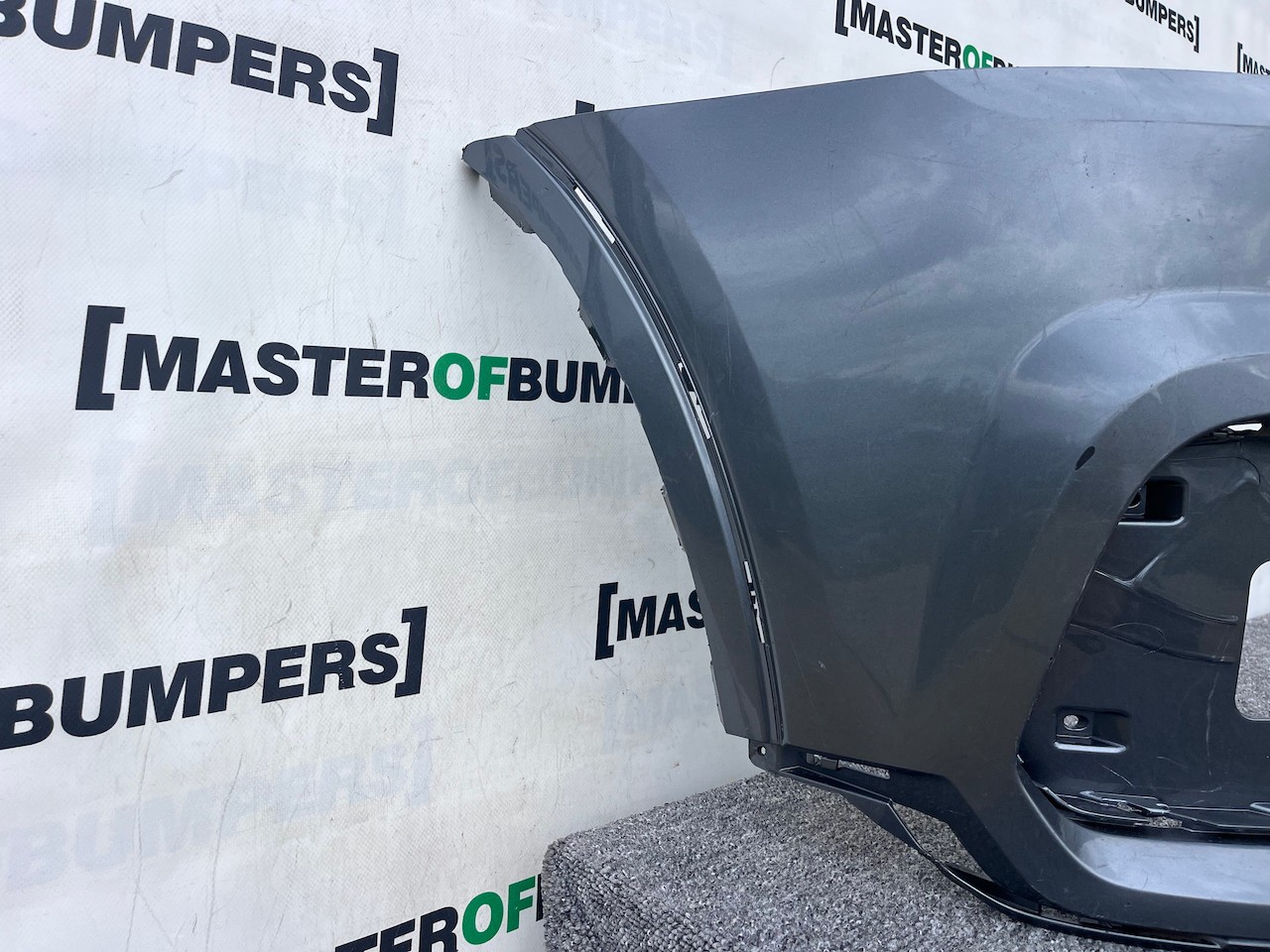 Audi Q3 Se Edition Suv 2015-2018 Front Bumper 4 Pdc Genuine [a842]