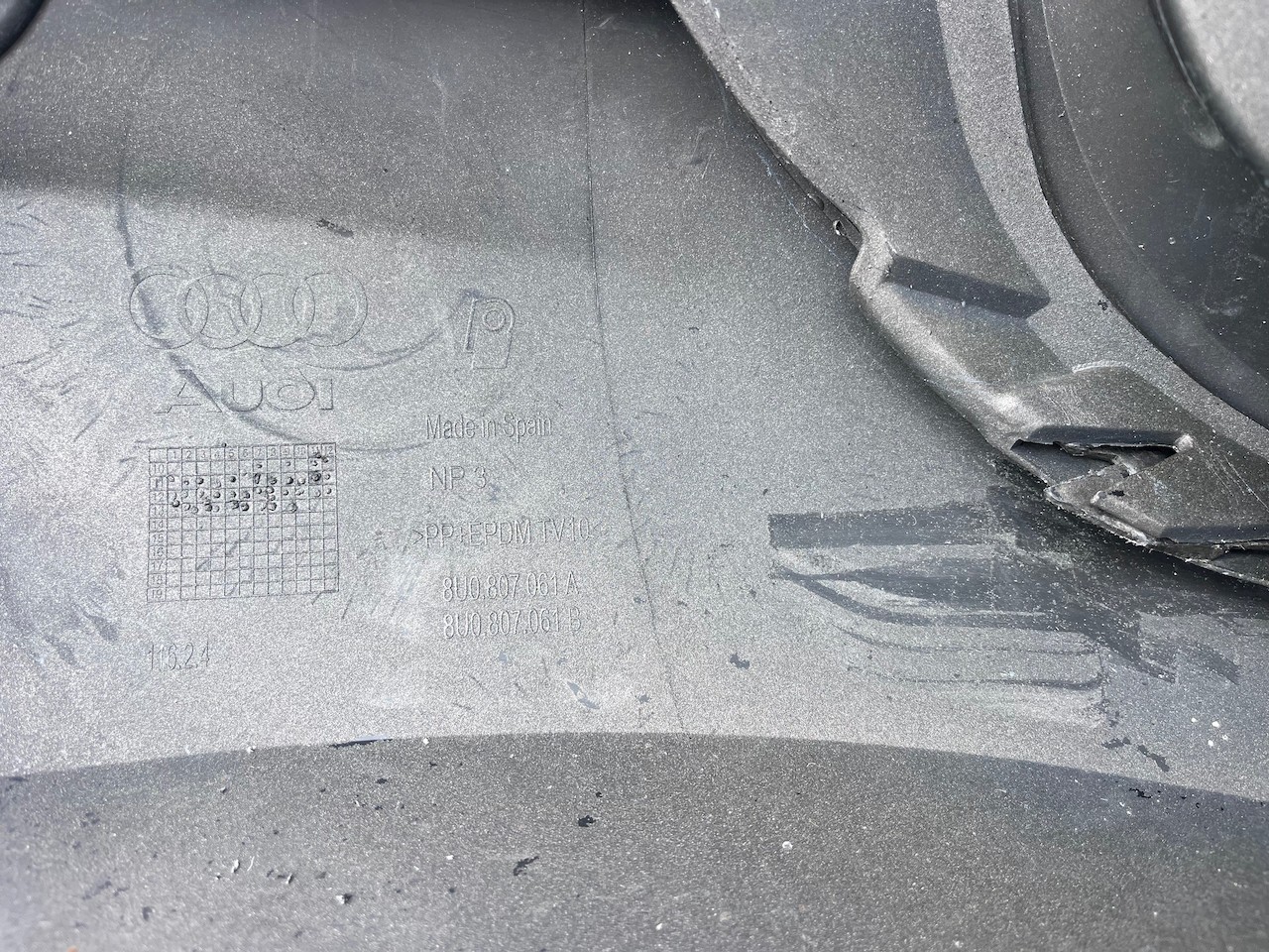 Audi Q3 Se Basic Suv 2011-2014 Front Bumper W/lip Spoiler Genuine [a861]