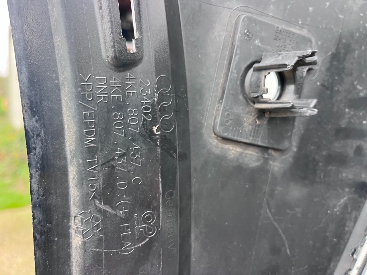 Audi E-tron S-line Launch Edition 2019-2022 Front Bumper 6 Pdc Genuine [a899]