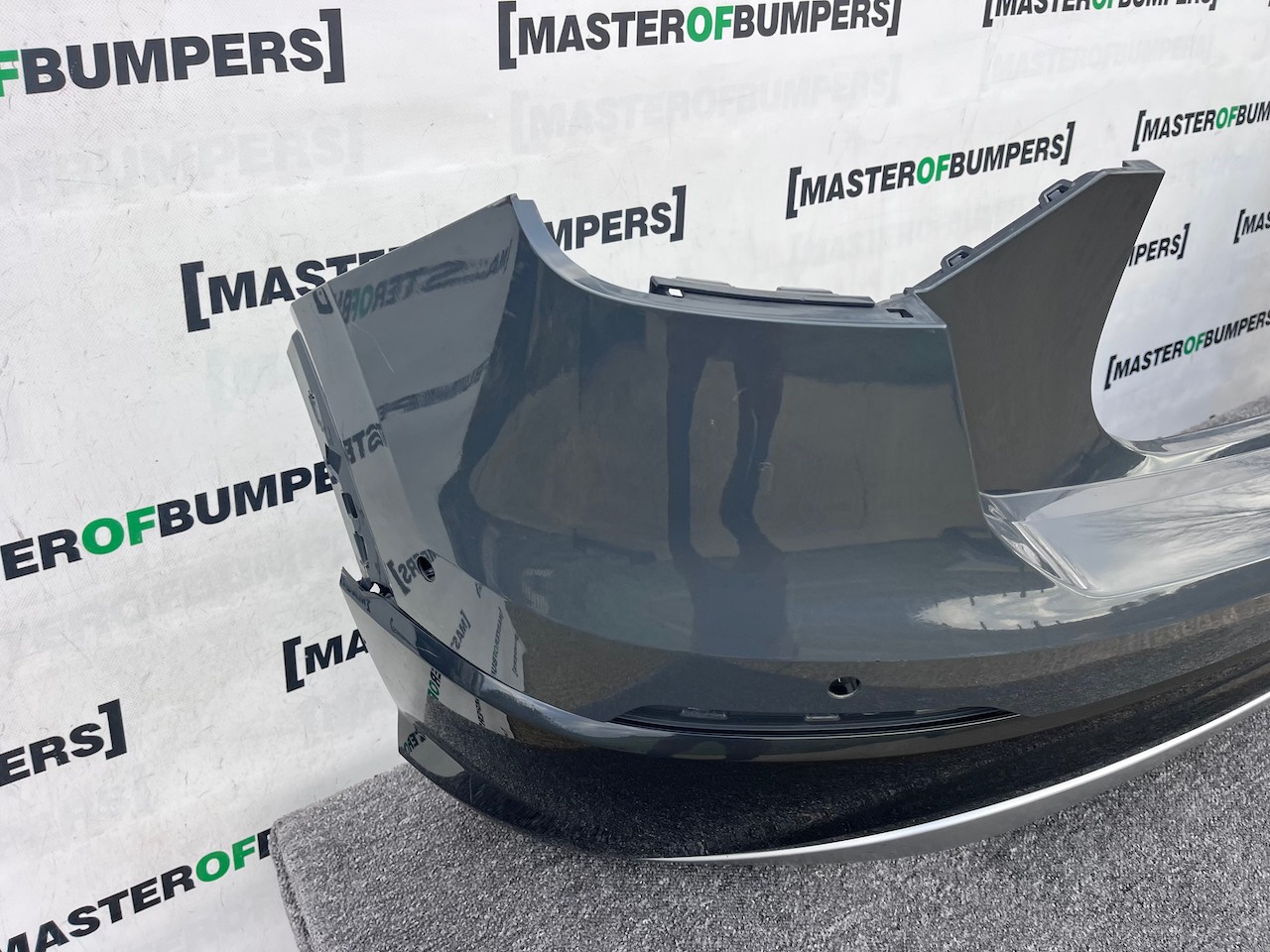 Audi Q2 Sport Hatchback 5 Door 2016-2019 Rear Bumper 6 Pdc Genuine [a942]