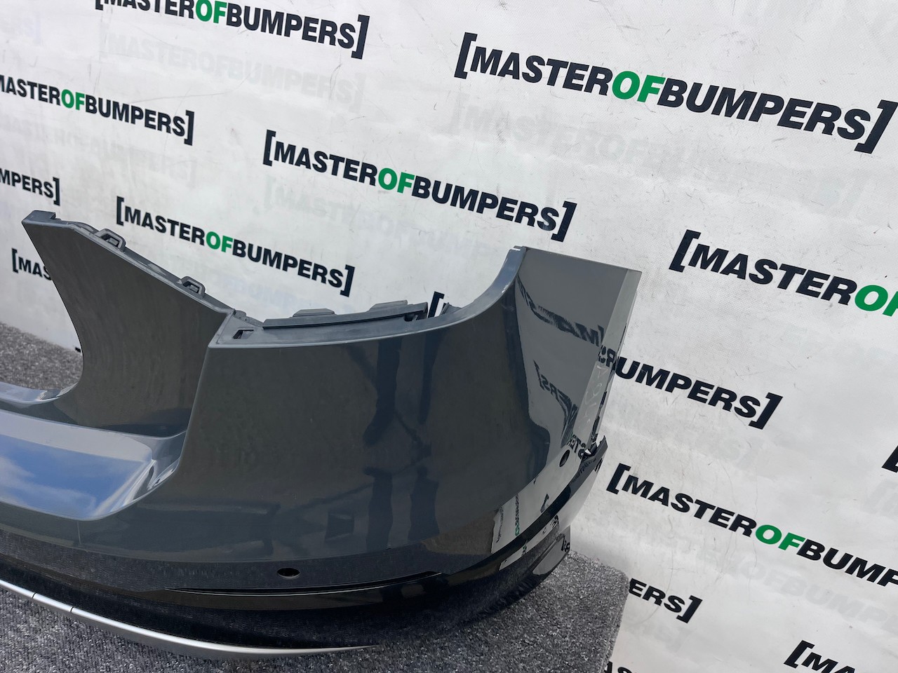 Audi Q2 Sport Hatchback 5 Door 2016-2019 Rear Bumper 6 Pdc Genuine [a942]