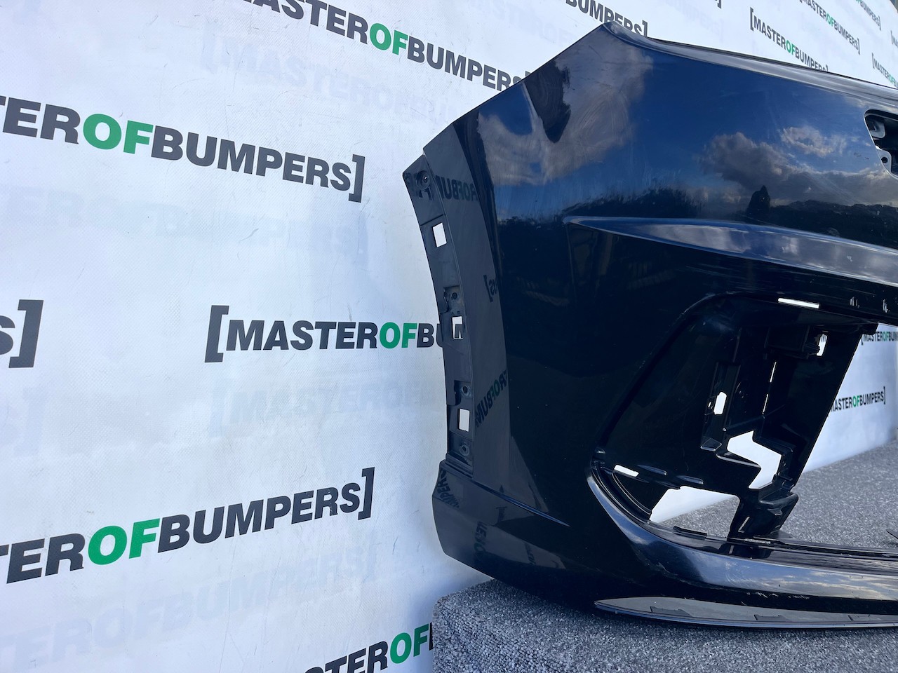 Audi Q7 S Line Black Ediion Mk2 2016-2019 Front Bumper 4 Pdc Genuine [a959]