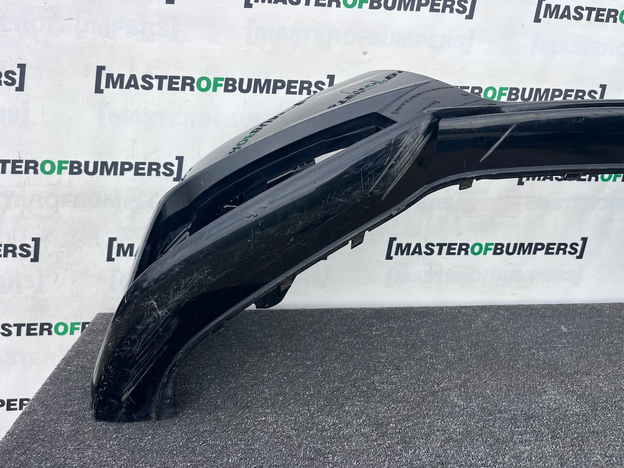 Audi A1 S-line Hatchback Lift 2015-2018 Front Bumper No Pdc Jets Genuine [a1]