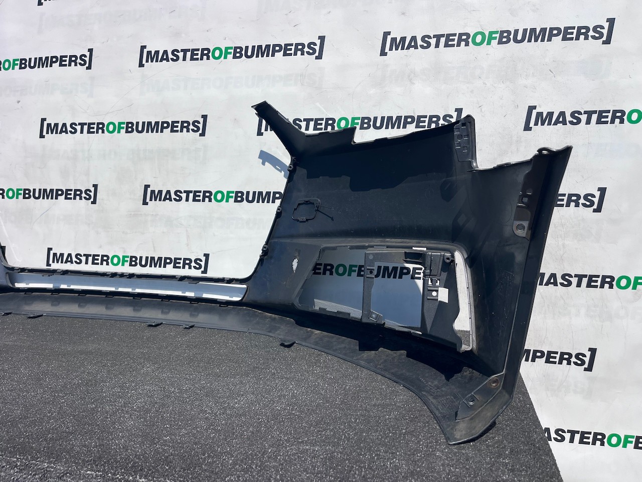 Audi A4 Se Saloon Estate B9 2016-2019 Front Bumper No Pdc No Jets Genuine [a34]