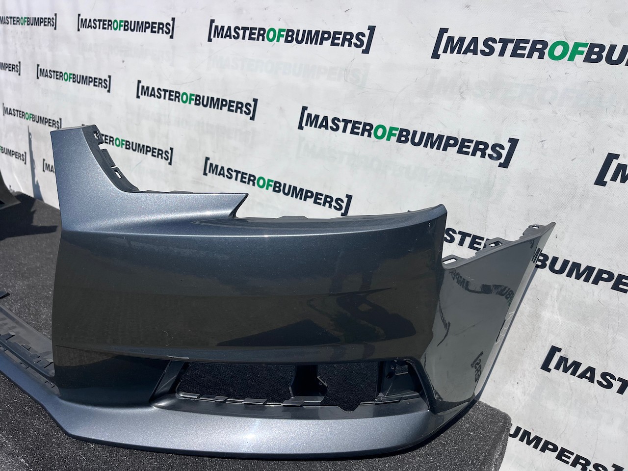Audi A4 Se Saloon Estate B9 2016-2019 Front Bumper No Pdc No Jets Genuine [a34]