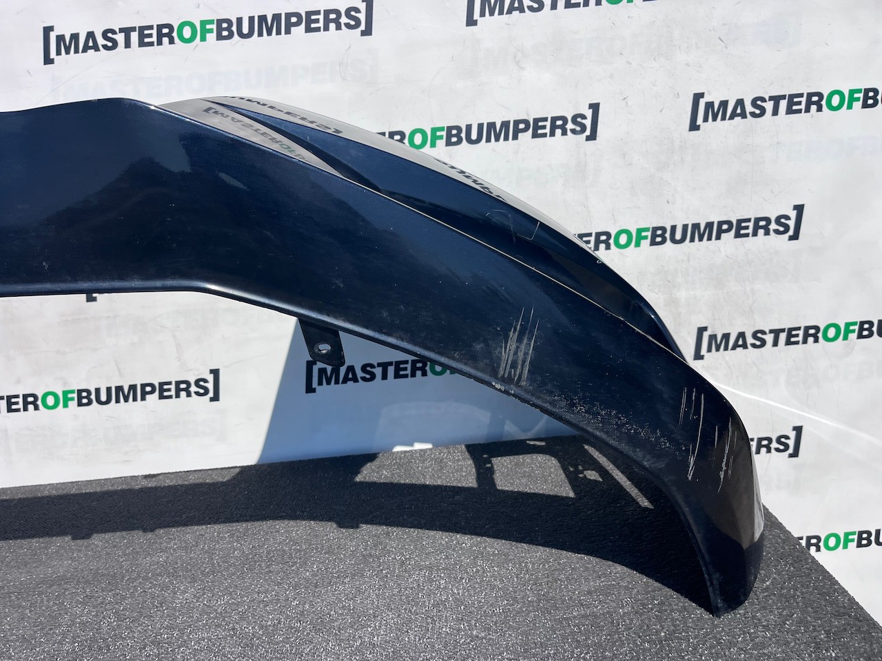 Audi A4 Se Saloon Estate B9 2016-2019 Front Bumper 4 Pdc  Jets Genuine [a49]