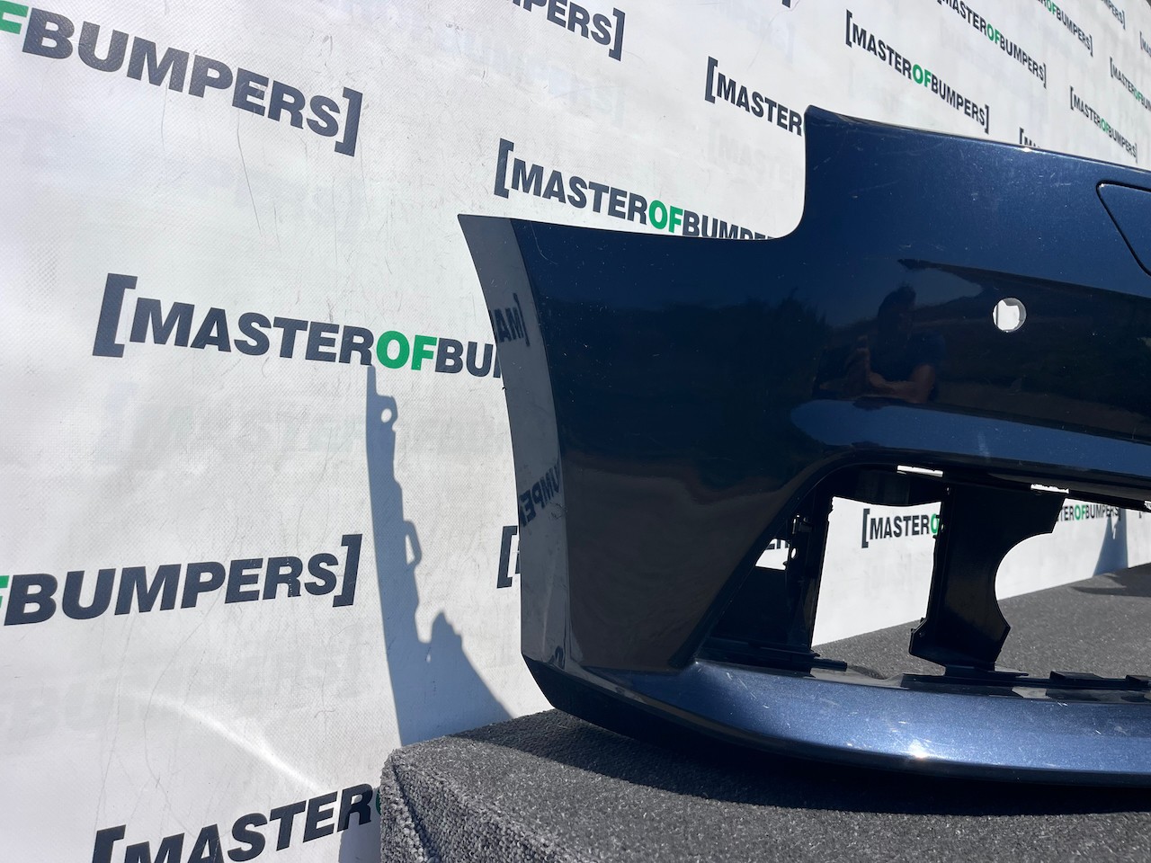 Audi A4 Se Saloon Estate B9 2016-2019 Front Bumper 4 Pdc  Jets Genuine [a49]