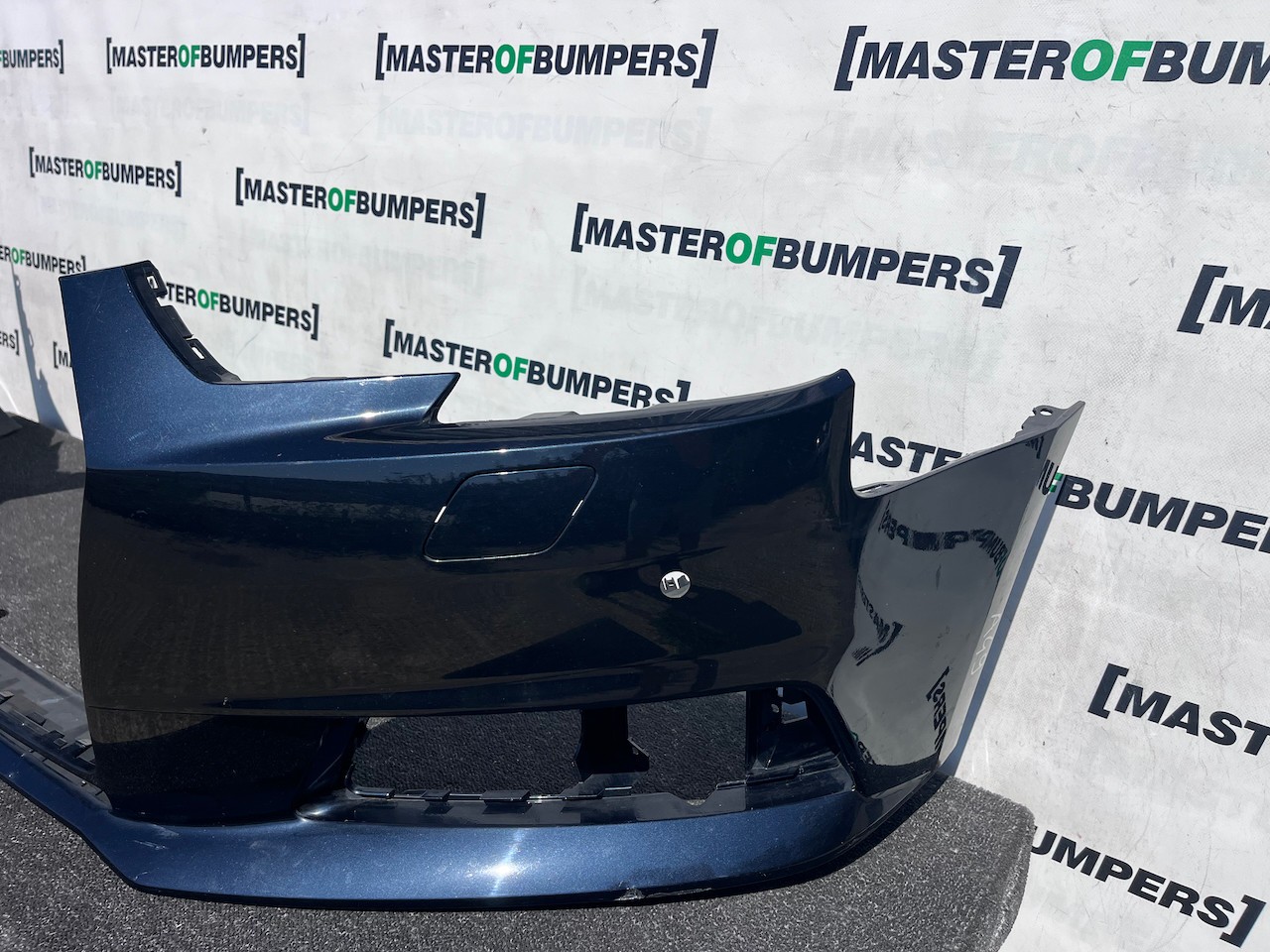 Audi A4 Se Saloon Estate B9 2016-2019 Front Bumper 4 Pdc  Jets Genuine [a49]