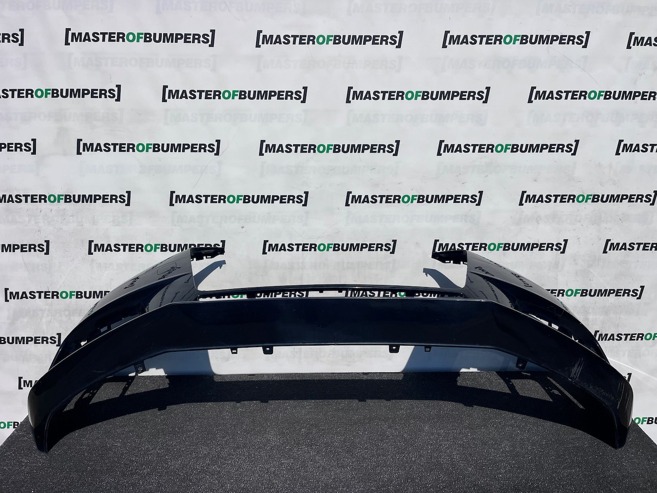 Audi A4 Se Saloon Estate B9 2016-2019 Front Bumper 4 Pdc  Jets Genuine [a49]