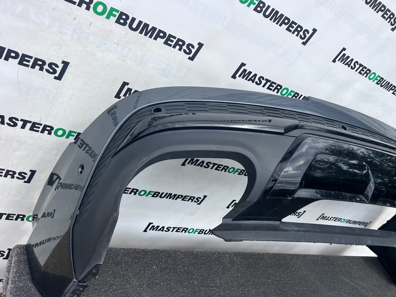 Audi Sq7 S Line 4m Suv 2016-2019 Rear Bumper 6 Pdc Genuine [a51]