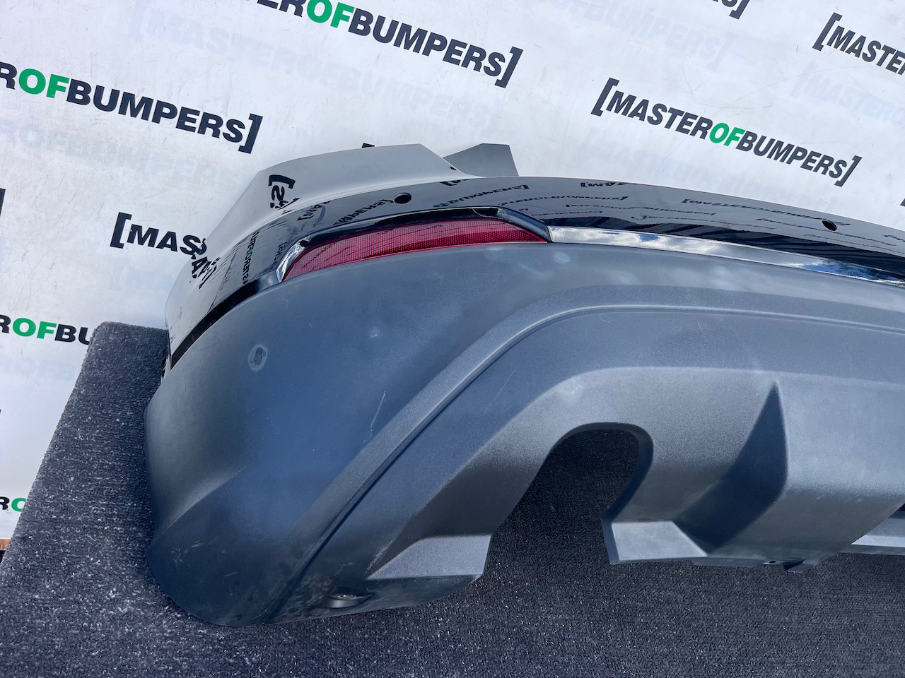 Audi Q2 Se Basic Hatchback 5 Door 2016-2019 Rear Bumper 4 Pdc Genuine [a74]