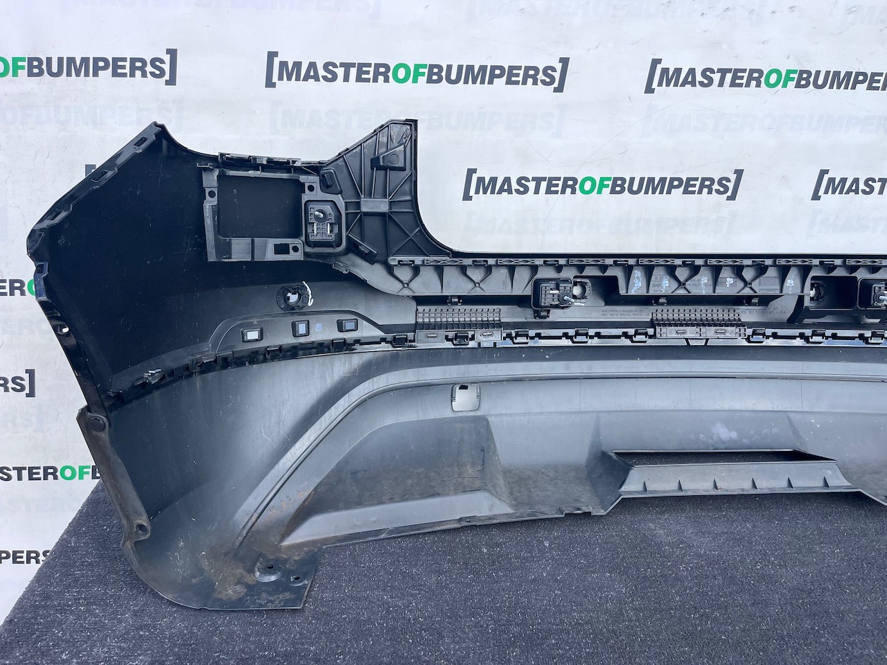 Audi Q2 Se Basic Hatchback 5 Door 2016-2019 Rear Bumper 4 Pdc Genuine [a74]