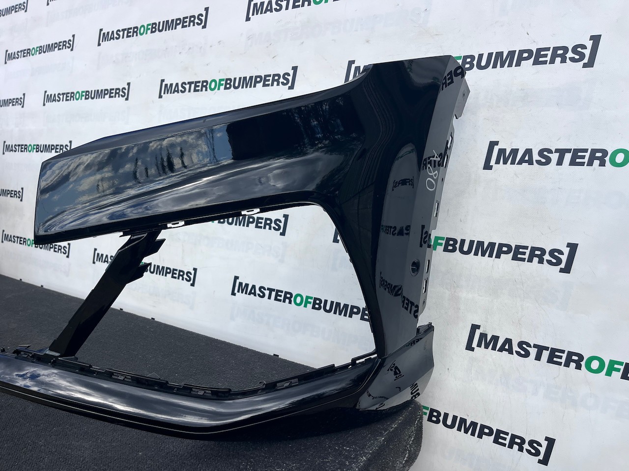 Audi Q8 S Line Sq8 Black Edition Suv 2019-2023 Front Bumper 6 Pdc Genuine [a80]