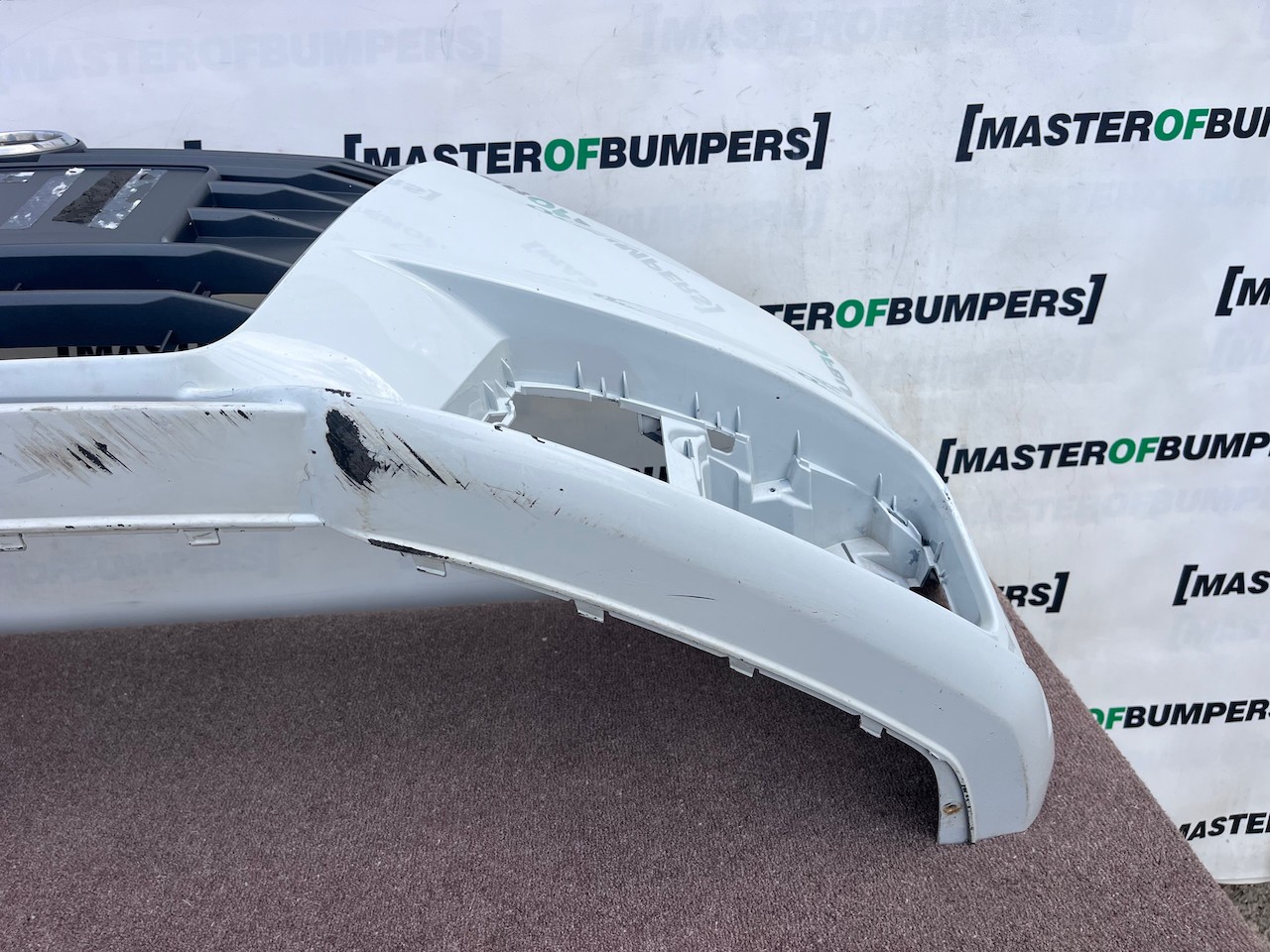 Audi A1 Se Lift Hatchback 2015-2018 Front Bumper No Pdc No Jets Genuine [a98]