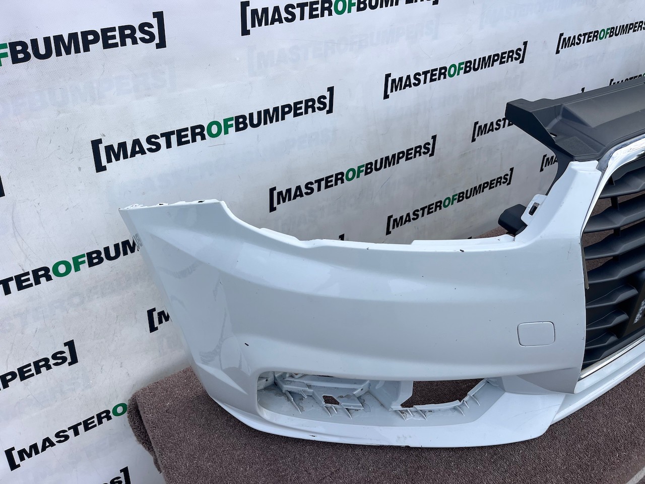 Audi A1 Se Lift Hatchback 2015-2018 Front Bumper No Pdc No Jets Genuine [a98]