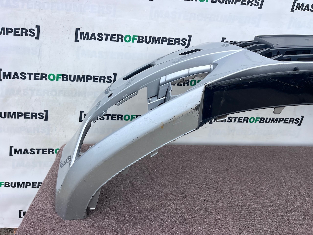 Audi A3 Se Hatchback 8v 2013-2016 Front Bumper 4 Pdc Jets Genuine [a117]