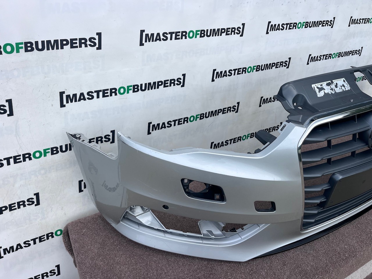 Audi A3 Se Hatchback 8v 2013-2016 Front Bumper 4 Pdc Jets Genuine [a117]
