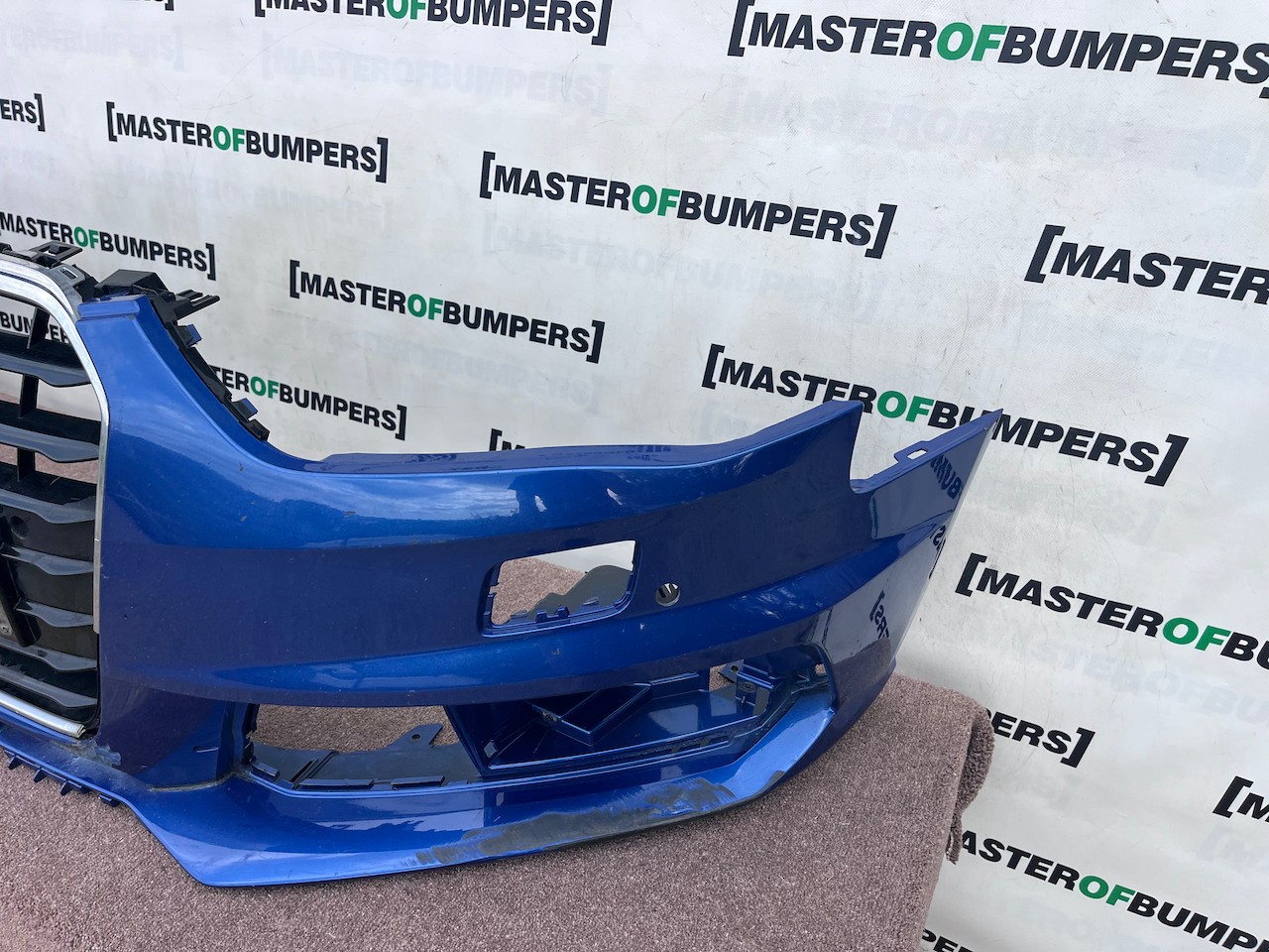 Audi A4 S-line Competition B8 Lift 2012-2015 Front Bumper 4 Pdc Genuine [a118]