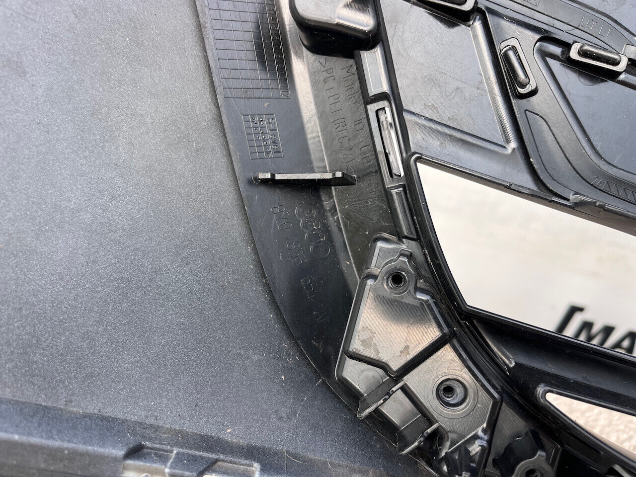 Audi A3 S3 8y Lift Hatchback 2024-on Front Bumper 6 Pdc Genuine [a762]