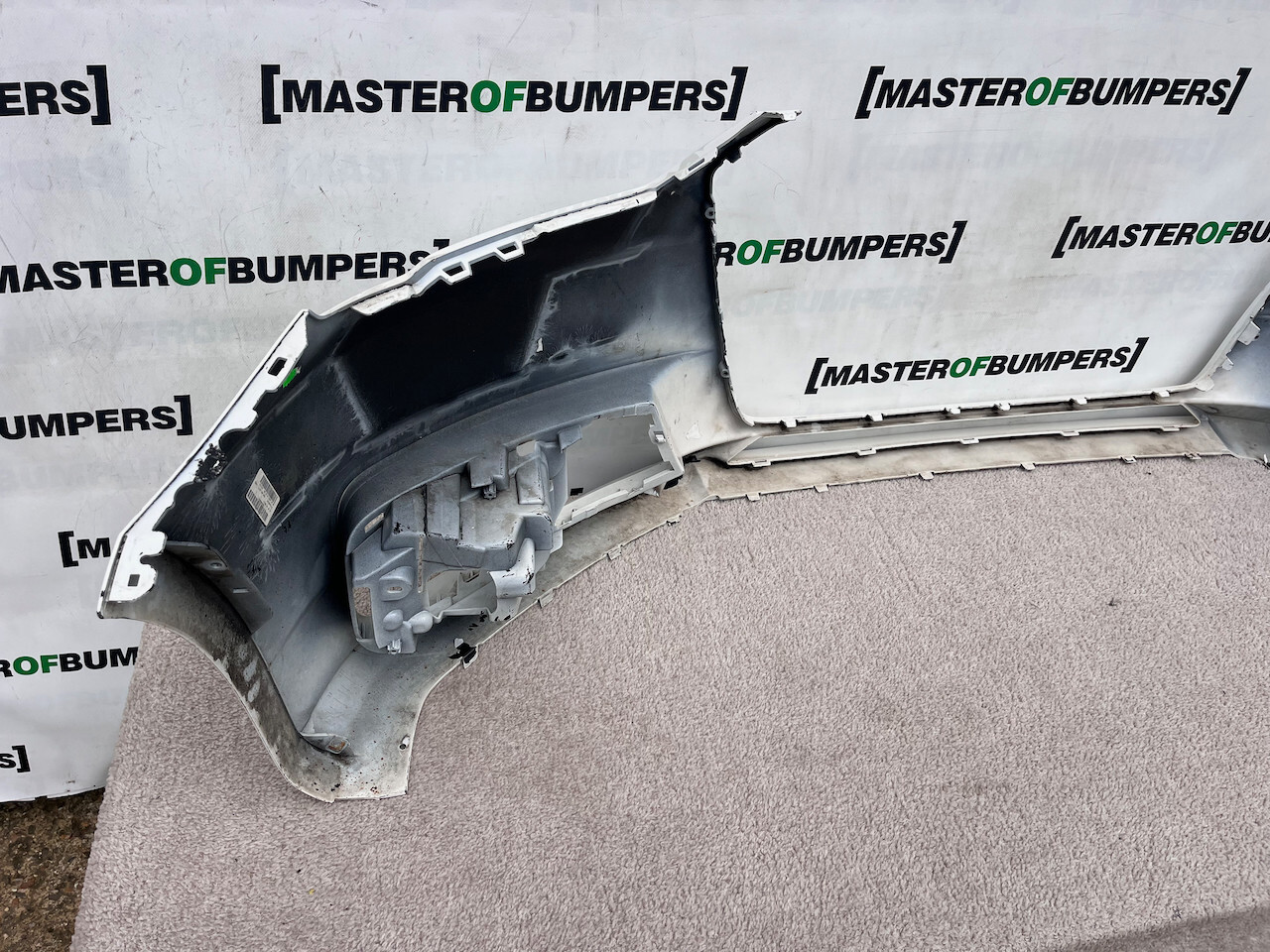 Audi A1 Se Basic Mk1 Lift Hatchback 2015-2018 Front Bumper No Pdc Genuine [a794]