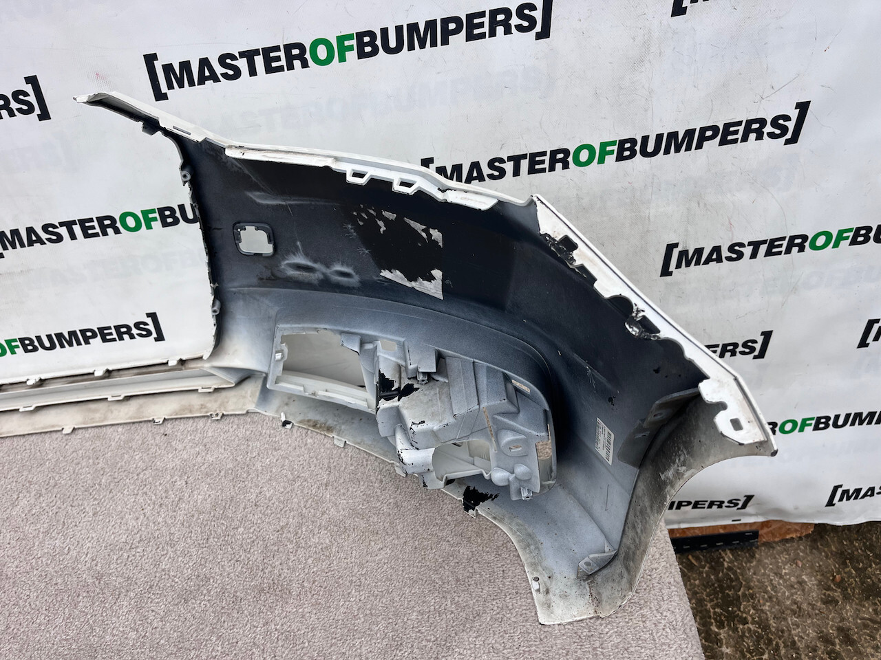 Audi A1 Se Basic Mk1 Lift Hatchback 2015-2018 Front Bumper No Pdc Genuine [a794]
