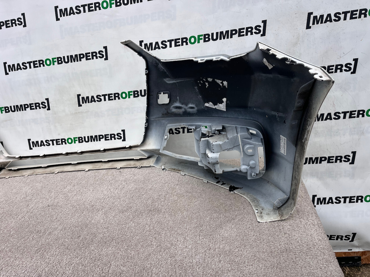 Audi A1 Se Basic Mk1 Lift Hatchback 2015-2018 Front Bumper No Pdc Genuine [a794]