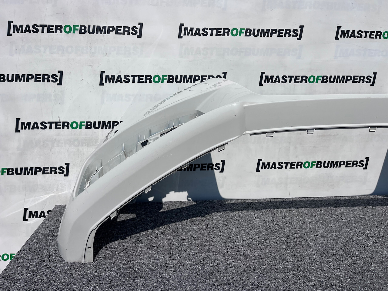 Audi A1 Se Lift Hatchback 2015-2018 Front Bumper 4 Pdc No Jets Genuine [a830]