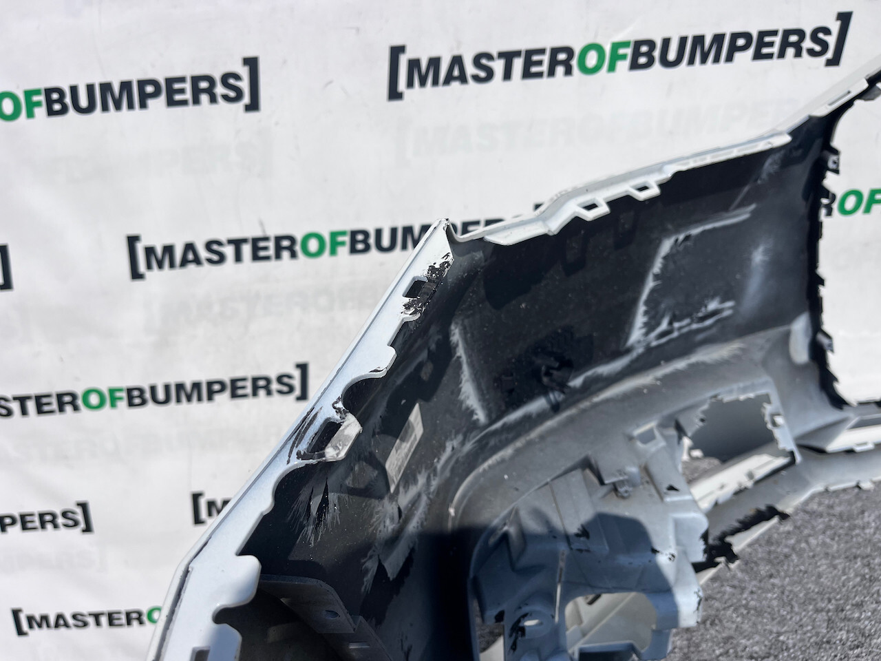 Audi A1 Se Lift Hatchback 2015-2018 Front Bumper 4 Pdc No Jets Genuine [a830]