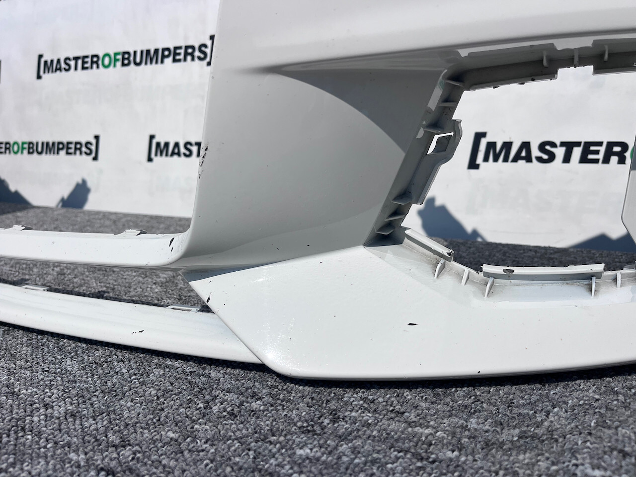 Audi A1 Se Lift Hatchback 2015-2018 Front Bumper 4 Pdc No Jets Genuine [a830]