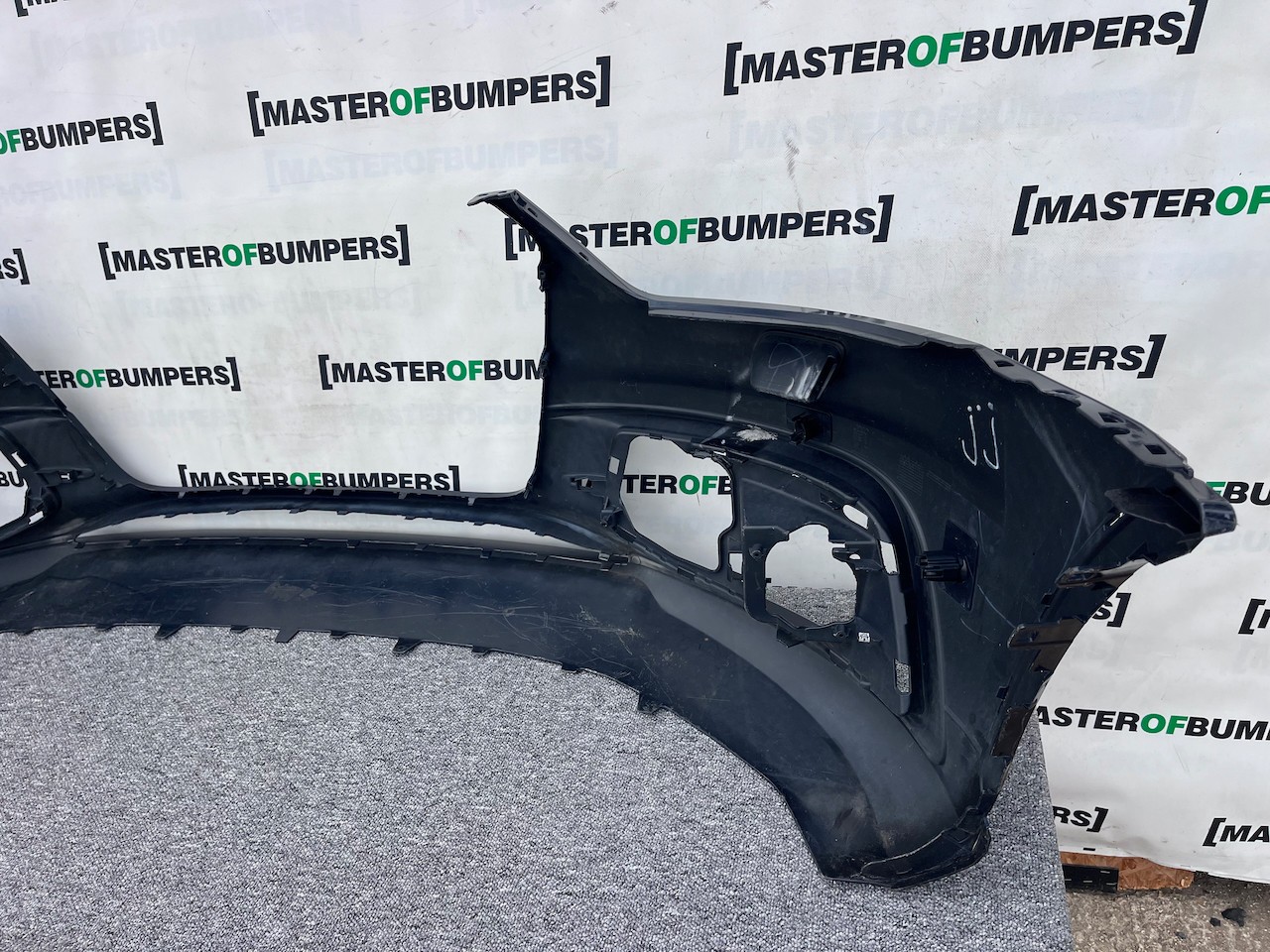 Audi Q3 S-line Suv 2011-2014 Front Bumper 6 Pdc Genuine [a902]