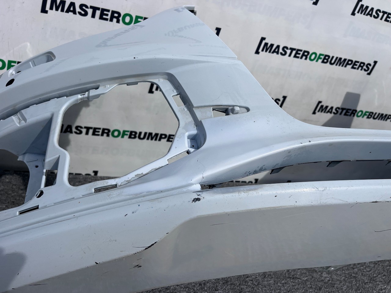 Audi Q3 S-line Suv 2011-2014 Front Bumper 4 Pdc Genuine [a808]