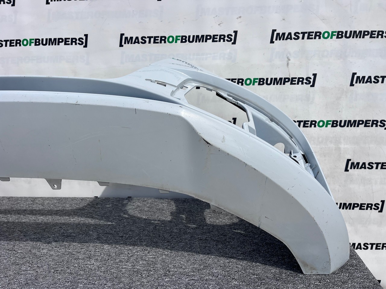 Audi Q3 S-line Suv 2011-2014 Front Bumper 4 Pdc Genuine [a808]