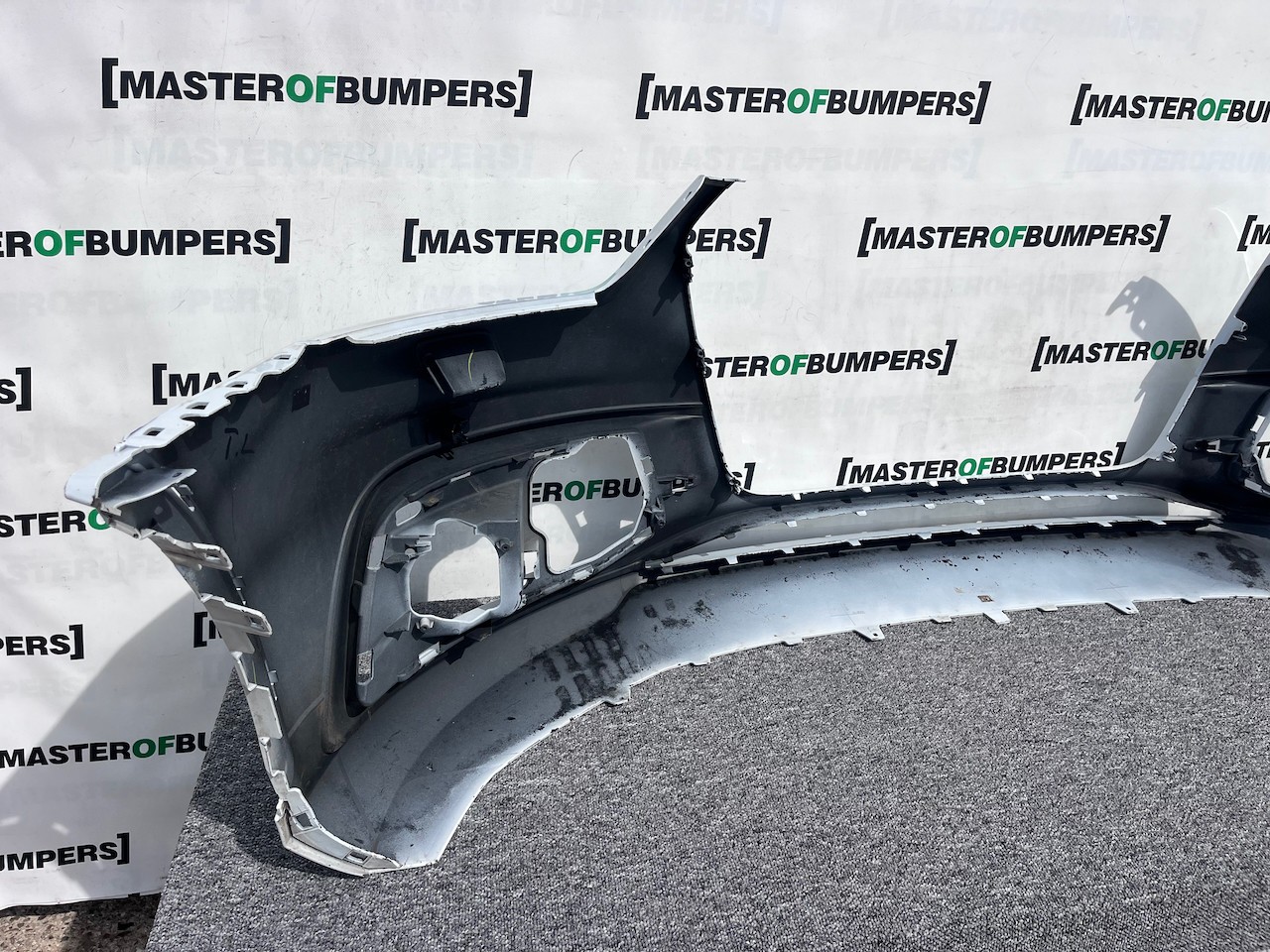 Audi Q3 S-line Suv 2011-2014 Front Bumper 4 Pdc Genuine [a808]