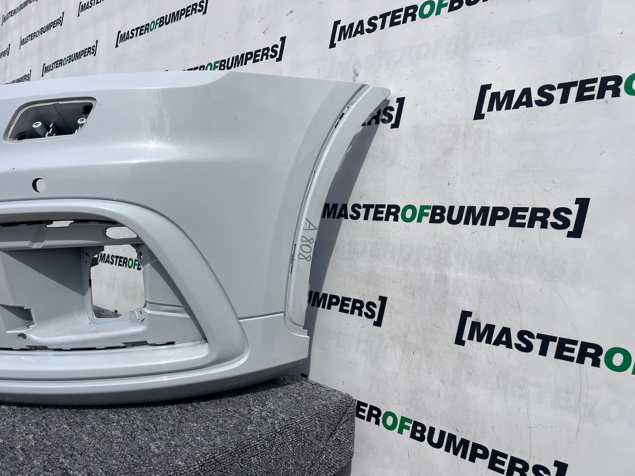 Audi Q3 S-line Suv 2011-2014 Front Bumper 4 Pdc Genuine [a808]