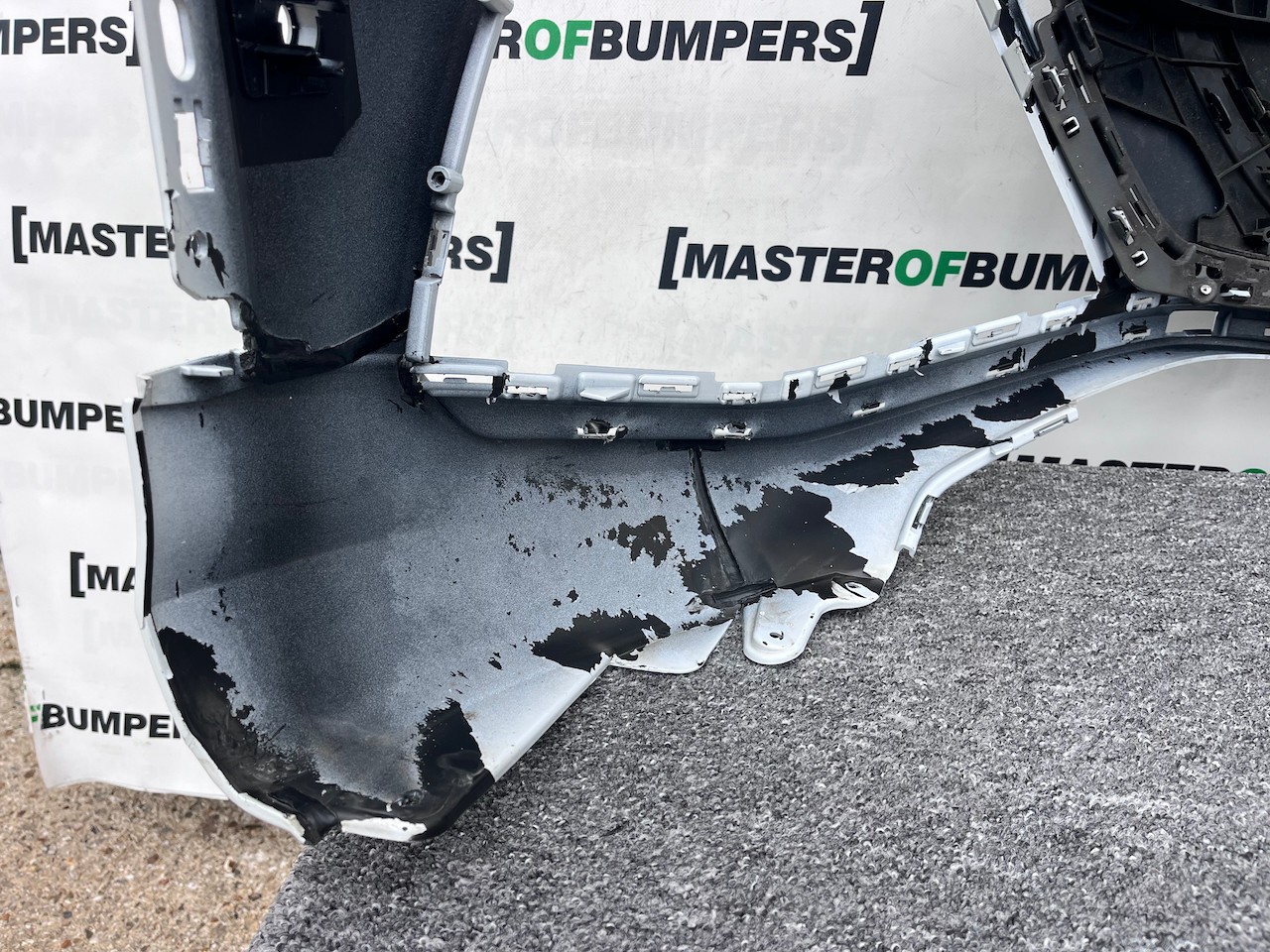 Audi Q8 S Line Black Edition Suv 2019-2023 Front Bumper 6 Pdc Genuine [a885]