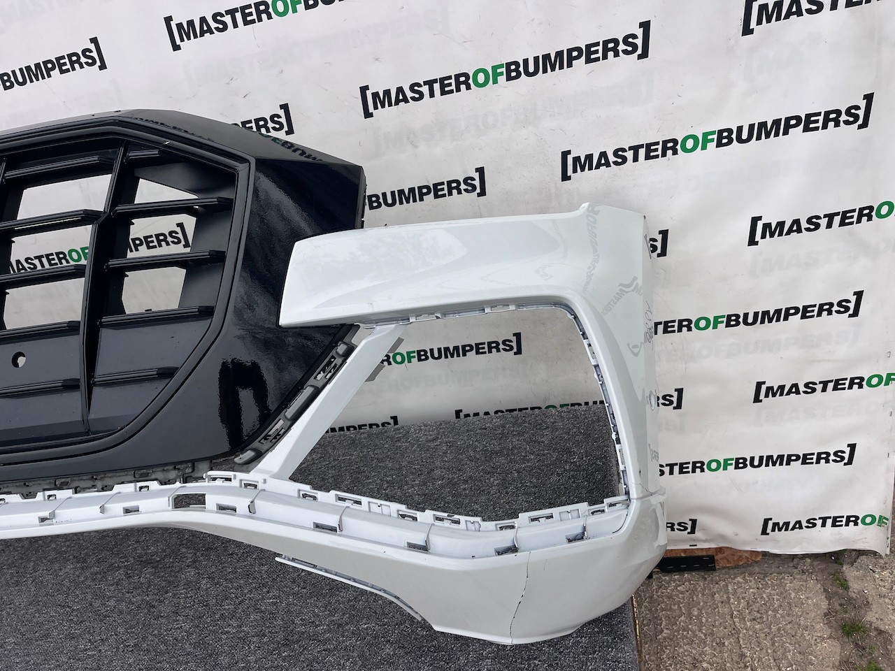 Audi Q8 S Line Black Edition Suv 2019-2023 Front Bumper 6 Pdc Genuine [a885]