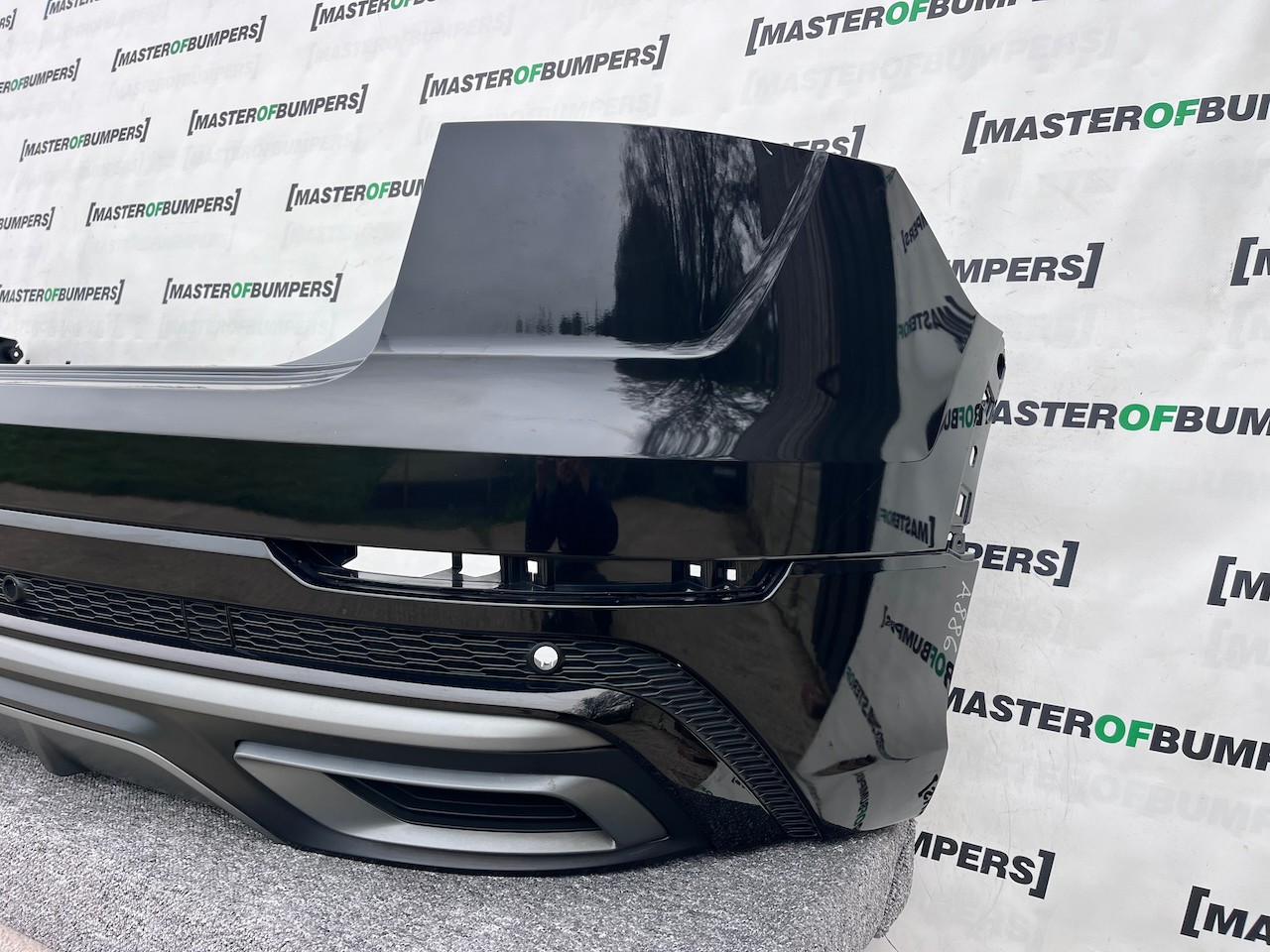 Audi Q8 S Line Quattro Suv 2019-2023 Rear Bumper 6 Pdc Genuine [a886]