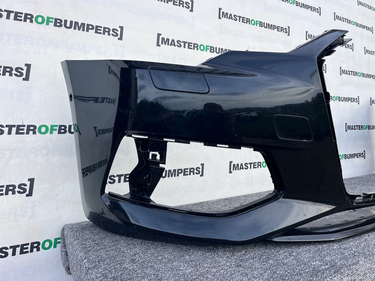 Audi A6 Se Saloon Avant Estate C8 2019-2023 Front Bumper 6 Pdc Genuine [a890]