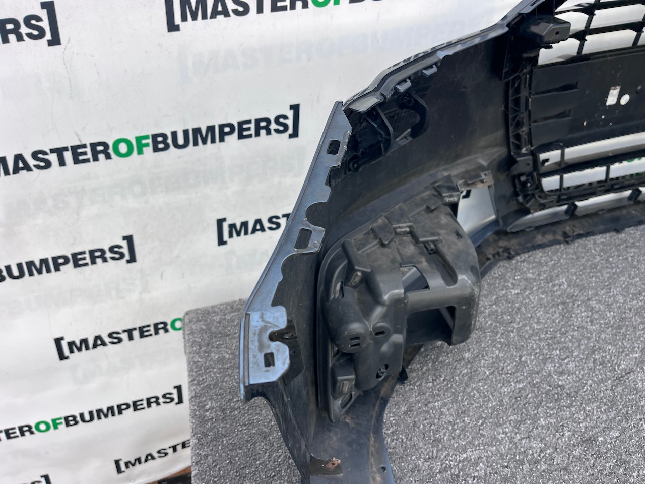 Audi A1 S-line Hatchback Lift 2015-2018 Front Bumper No Pdc Genuine [a961]