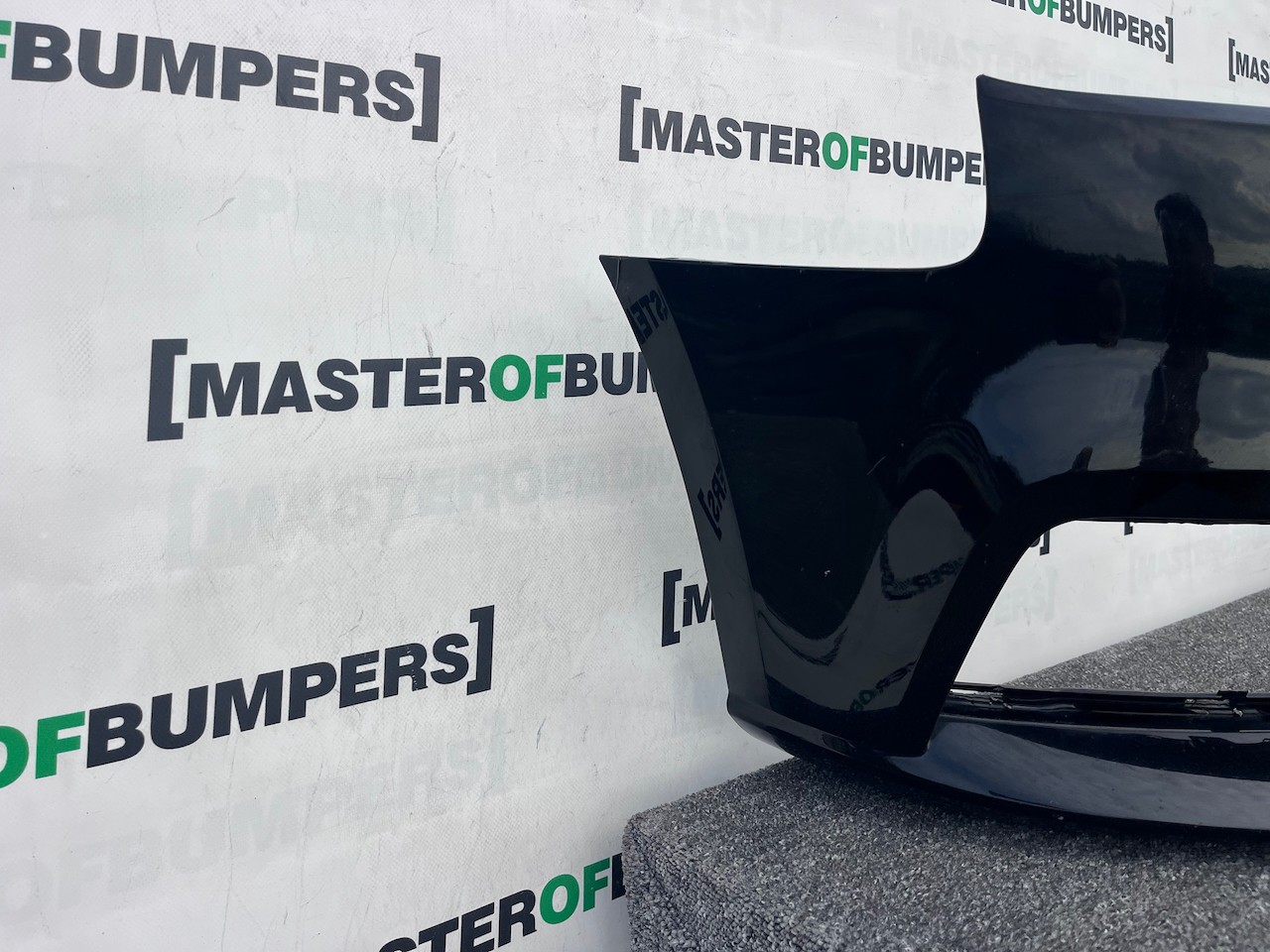 Audi A3 Se Sportback 8v Facelift 2016-19 Front Bumper No Pdc Jets Genuine [a965]