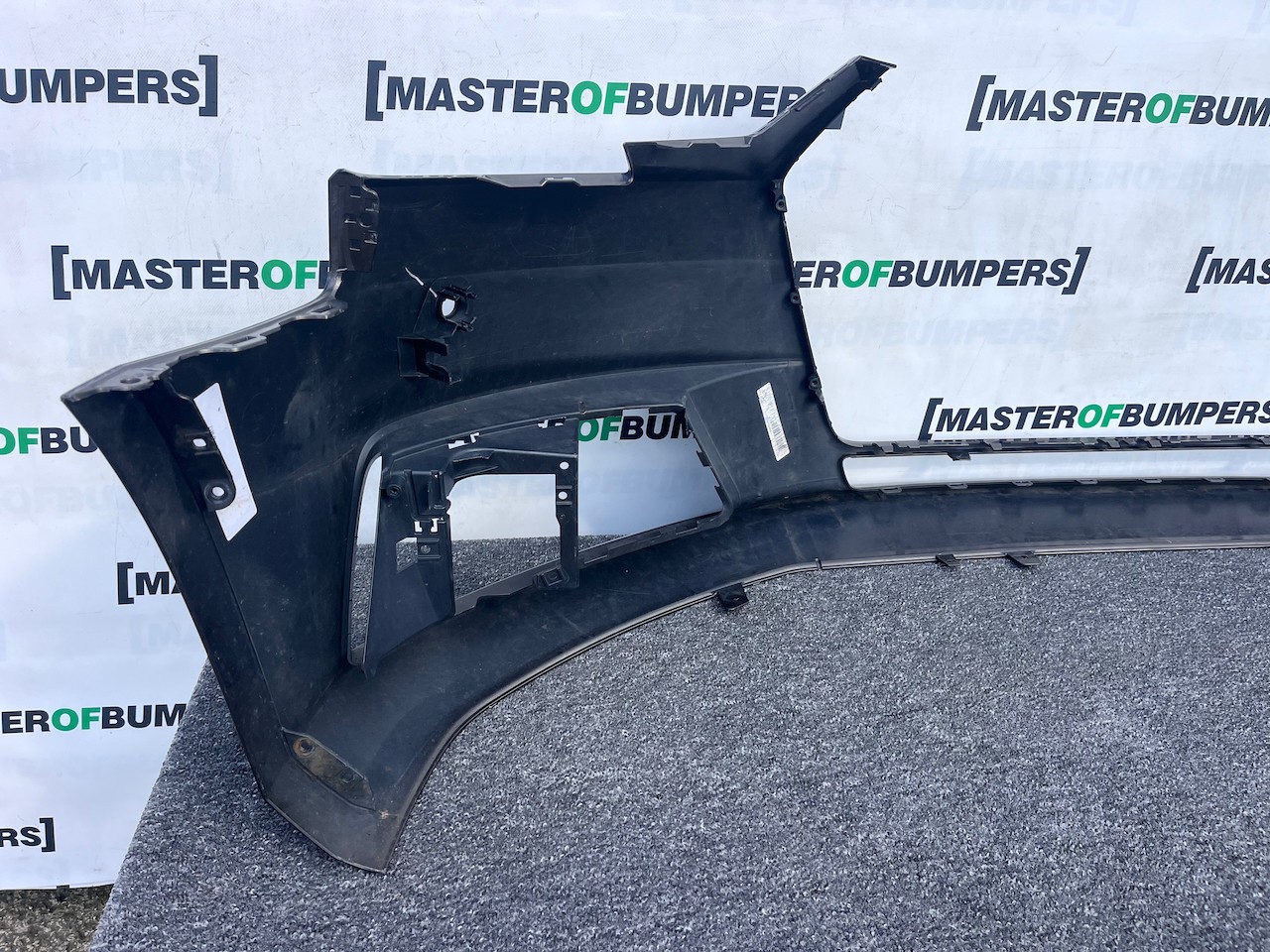 Audi A4 Se Saloon Avant Estate 2016-2018 Front Bumper 4 Pdc Genuine [a967]