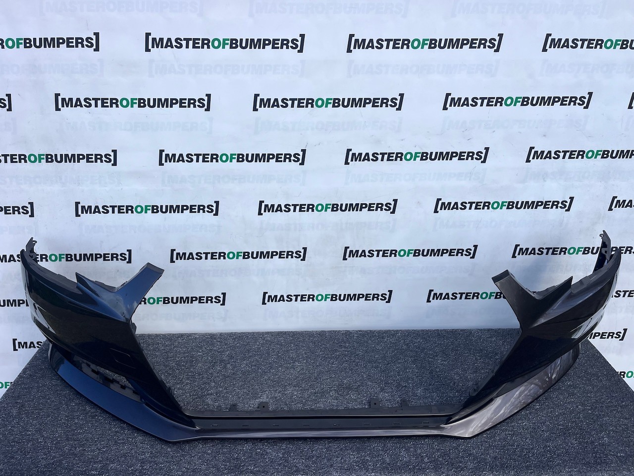 Audi A4 Se Saloon Avant Estate 2016-2018 Front Bumper 4 Pdc Genuine [a967]