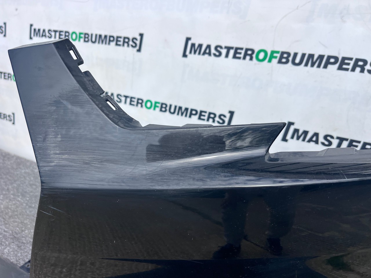 Audi A4 Se Saloon Estate B9 2016-2019 Front Bumper No Pdc Genuine [a983]